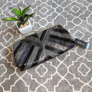 🆕 STYLE & CO Black Gray Silver Clutch